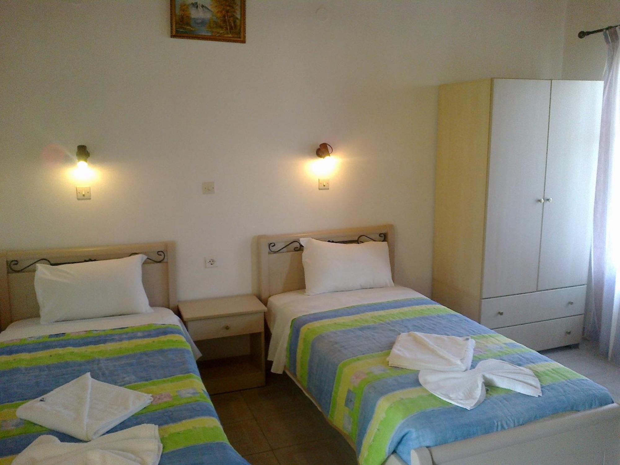 Vassilis Studios Anaxos Habitación foto
